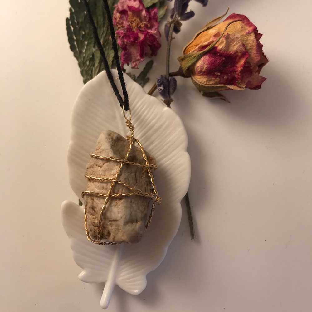 Pendant necklace